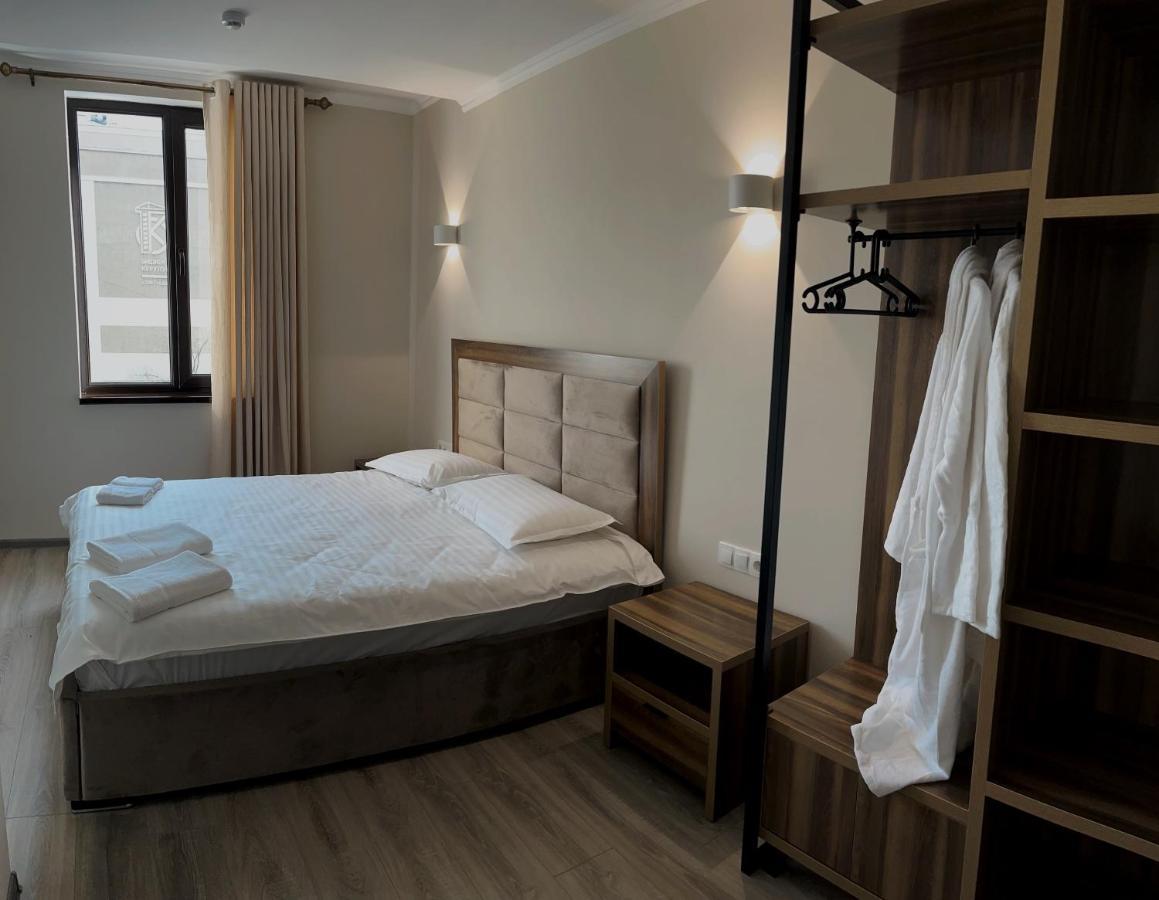 Hotel Nova Bishkek Luaran gambar