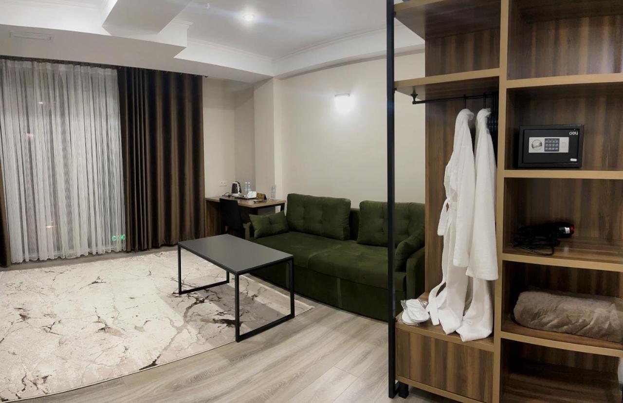 Hotel Nova Bishkek Luaran gambar