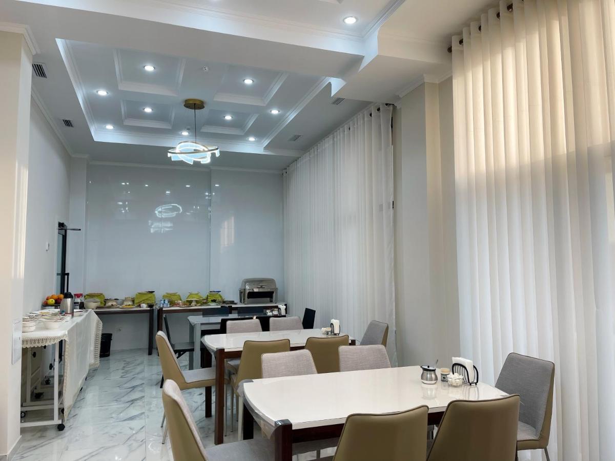 Hotel Nova Bishkek Luaran gambar
